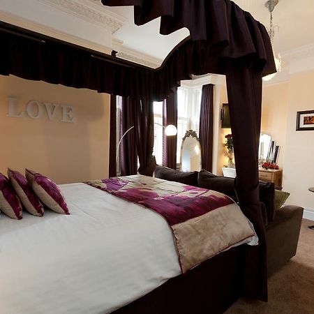 Acer Guest House Йорк Екстериор снимка