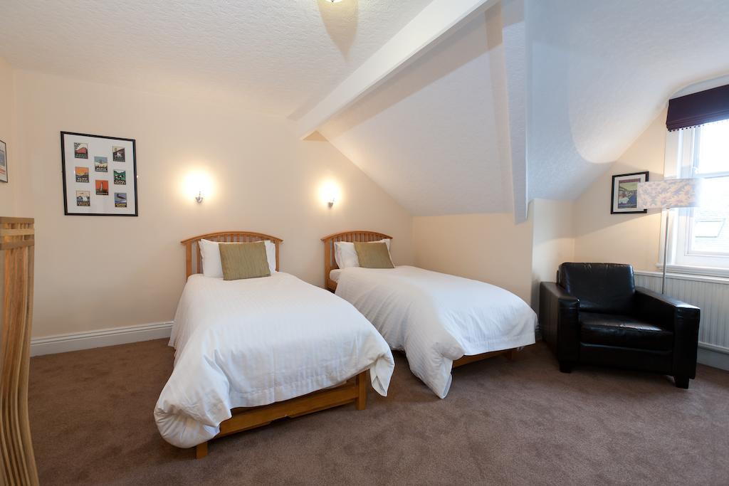 Acer Guest House Йорк Екстериор снимка