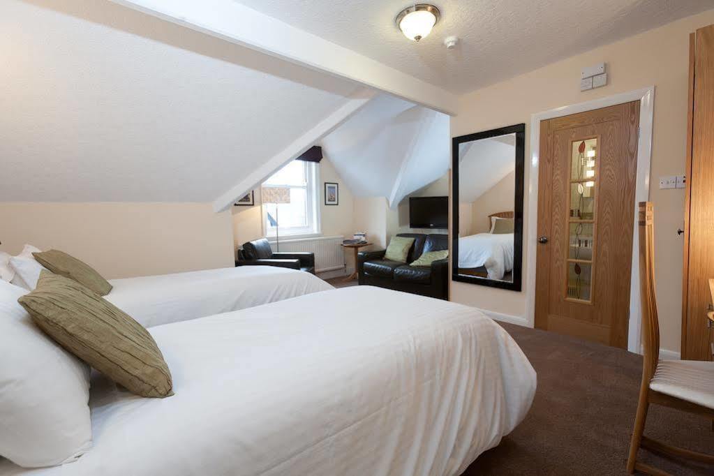 Acer Guest House Йорк Екстериор снимка
