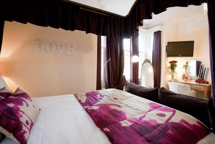 Acer Guest House Йорк Екстериор снимка