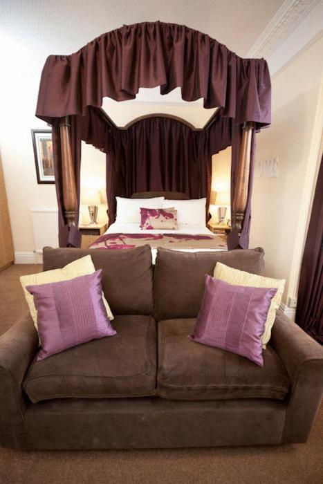 Acer Guest House Йорк Екстериор снимка